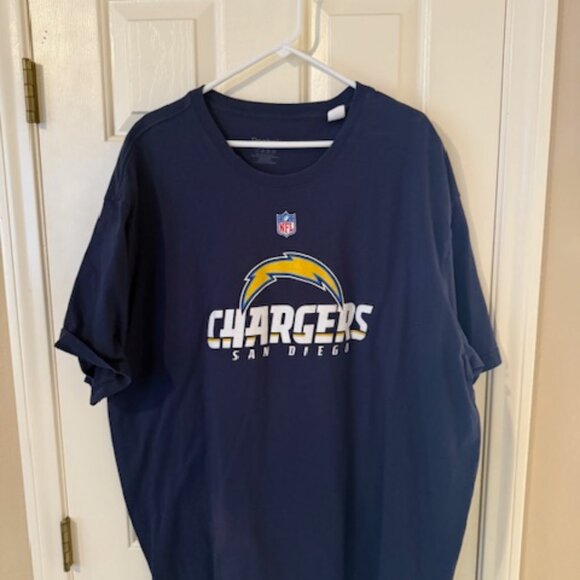 Chargers Navy 4XL hooded sweatshirt + 3 Charger T-shirts + 1 Charger Polo Shirt - Picture 6 of 7